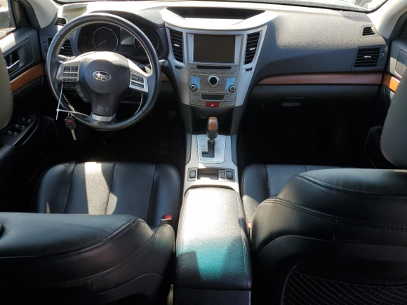 2014 Subaru Outback 2.5i Limited with VIN 4S4BRBMC2E3285591, listed as a Copart auction lot 50176715 with 132,655 mi miles and Clean Title. Bid and sale history available at carsss.com. Image 8.