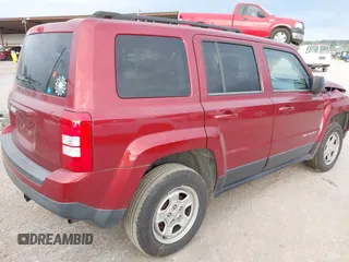 2015 Jeep Patriot Sport z VIN 1C4NJPBB1FD107229, wystawiony jako IAAI lot #40175925 z przebiegiem 127 707 mil mil oraz . Historia ofert i sprzedaży dostępna na DreamBid. Obrazek 4.