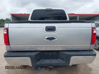 2013 Ford F-250 XL z VIN 1FT7W2BT4DEB27388, wystawiony jako IAAI lot #42244172 z przebiegiem 264 075 mil mil oraz . Historia ofert i sprzedaży dostępna na DreamBid. Obrazek 16.