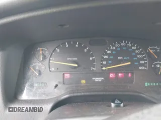2001 Dodge Durango z VIN 1B4HS28NX1F534479, wystawiony jako IAAI lot #42245298 z przebiegiem 286 331 mil mil oraz . Historia ofert i sprzedaży dostępna na DreamBid. Obrazek 7.