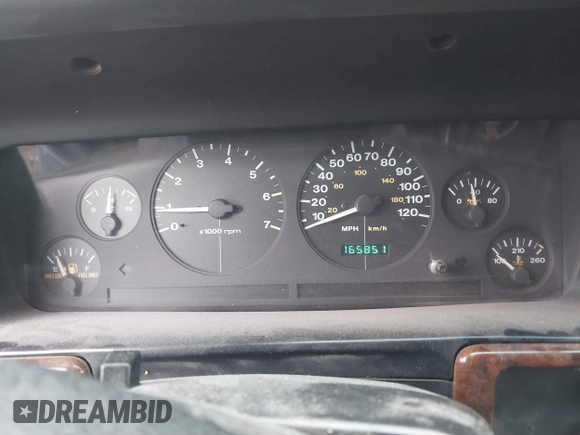 1997 Jeep Grand Cherokee Laredo with VIN 1J4GZ58Y8VC624804, listed as a IAAI auction lot 41736324 with 165,851 mi miles. Bid and sale history available at carsss.com. Image 7.