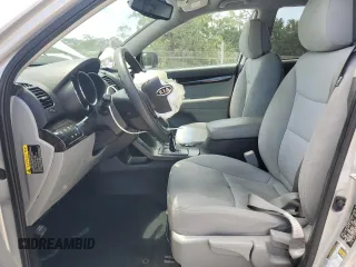 2011 Kia Sorento LX with VIN 5XYKT3A15BG153950, listed as a Copart auction lot 54901365 with 113,889 mi miles and Salvage Title. Bid and sale history available at carsss.com. Image 7.