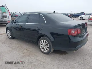 2010 Volkswagen Jetta SE with VIN 3VWRX7AJ2AM046458, listed as a IAAI auction lot 42278171 with 153,781 mi miles and . Bid and sale history available at DreamBid. Image 3.