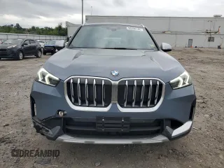 2023 BMW X1 xDrive28i с VIN WBX73EF04P5X15700, выставлен на аукционе Copart как лот 56488145 с пробегом 19 980 миль миль и Списание • Salvage title. История ставок и продаж доступна на DreamBid. Изображение 5.