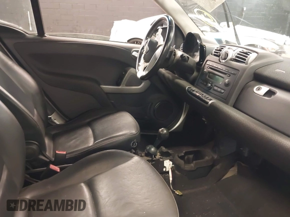 2010 Smart fortwo Pure with VIN WMEEJ3BA7AK402342, listed as a IAAI auction lot 42417829 with 38,225 mi miles and . Bid and sale history available at DreamBid. Image 5.