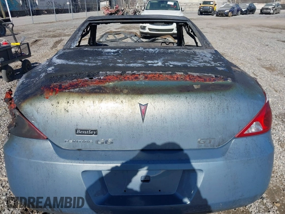 2007 Pontiac G6 GT with VIN 1G2ZH36NX74116804, listed as a IAAI auction lot 41477964 with Not provided miles and . Bid and sale history available at DreamBid. Image 14.