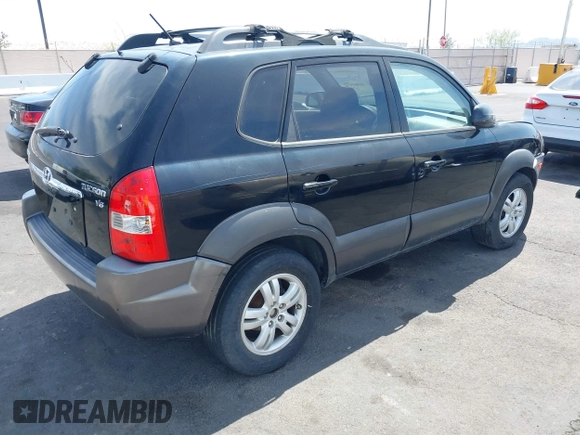 2006 Hyundai Tucson GLS with VIN KM8JN12D06U366159, listed as a IAAI auction lot 41981578 with 231,315 mi miles. Bid and sale history available at carsss.com. Image 4.