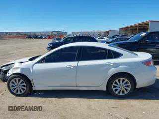 2011 Mazda 6 i Grand Touring с VIN 1YVHZ8CH5B5M15839, выставлен на аукционе IAAI как лот 41223842 с пробегом 181 744 миль миль и . История ставок и продаж доступна на DreamBid. Изображение 14.