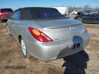 2006 Toyota Solara SE z VIN 4T1FA38P76U086799, wystawiony jako IAAI lot #41337669 z przebiegiem 147 176 mil mil oraz . Historia ofert i sprzedaży dostępna na DreamBid. Obrazek 3.