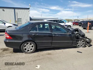 2005 Mercedes-Benz C 240 with VIN WDBRF61J15A712498, listed as a Copart auction lot 50835965 with 82,062 mi miles and Salvage Title. Bid and sale history available at DreamBid. Image 3.