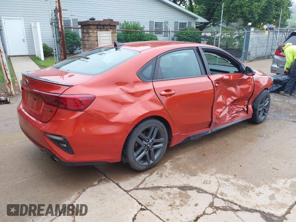 2020 Kia Forte GT-Line z VIN 3KPF34AD3LE260009, wystawiony jako IAAI lot #42308512 z przebiegiem 90 916 mil mil oraz . Historia ofert i sprzedaży dostępna na DreamBid. Obrazek 4.