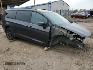 2022 Chrysler Pacifica Limited with VIN 2C4RC3GG0NR167264, listed as a Copart auction lot 80141624 with 29,244 mi miles and Salvage title. Bid and sale history available at DreamBid. Image 4.