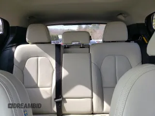 2019 Volvo XC40 Momentum с VIN YV4162XZ3K2013056, выставлен на аукционе Copart как лот 51208045 с пробегом 85 338 миль миль и Списание • Salvage title. История ставок и продаж доступна на DreamBid. Изображение 10.