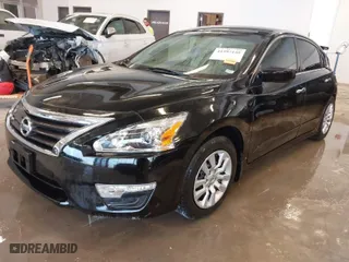 2015 Nissan Altima 2.5 SV with VIN 1N4AL3AP1FC594670, listed as a IAAI auction lot 41597155 with 67,594 mi miles. Bid and sale history available at carsss.com. Image 2.