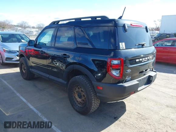 2023 Ford Bronco Sport Badlands z VIN 3FMCR9D95PRD26169, wystawiony jako IAAI lot #41723643 z przebiegiem 21 181 mil mil oraz . Historia ofert i sprzedaży dostępna na DreamBid. Obrazek 3.