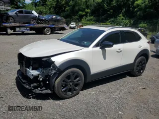2022 Mazda CX-30 Premium Plus with VIN 3MVDMBEY7NM437545, listed as a Copart auction lot 61526695 with 32,297 mi miles and Salvage title. Bid and sale history available at DreamBid. Image 1.