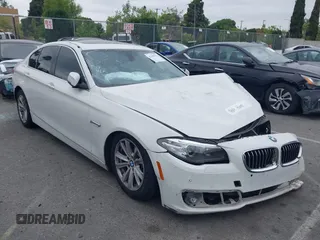 2016 BMW 5 Series 528i z VIN WBA5A5C52GD526329, wystawiony jako IAAI lot #42184710 z przebiegiem 117 794 mil mil oraz . Historia ofert i sprzedaży dostępna na DreamBid. Obrazek 1.