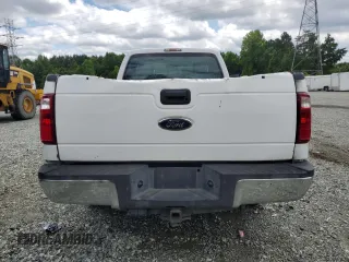 2015 Ford F-250 XL z VIN 1FTBF2A63FEB63792, wystawiony jako Copart lot #57988695 z przebiegiem 243 738 mil mil oraz Tytuł czysty. Historia ofert i sprzedaży dostępna na DreamBid. Obrazek 6.