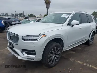 2024 Volvo XC90 Plus Bright Theme with VIN YV4062PE6R1226477, listed as a IAAI auction lot 41882985 with 15,057 mi miles and . Bid and sale history available at DreamBid. Image 2.