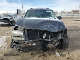 2003 Chevrolet TrailBlazer EXT LT with VIN 1GNET16S936239308, listed as a Copart auction lot 87624905 with 175,434 mi miles and Salvage Title. Bid and sale history available at DreamBid. Image 5.