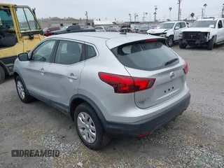2019 Nissan Rogue S with VIN JN1BJ1CP9KW216226, listed as a IAAI auction lot 40509137 with 98,048 mi miles and . Bid and sale history available at DreamBid. Image 3.