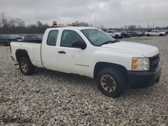 2007 Chevrolet Silverado 1500 LT w/1LT with VIN 1GCEC19J77Z631073, listed as a Copart auction lot 81812354 with 176,343 mi miles and Clean Title. Bid and sale history available at carsss.com. Image 4.