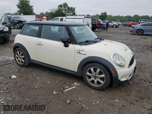 2008 MINI Hardtop S with VIN WMWMF735X8TT93951, listed as a Copart auction lot 57255895 with 107,798 mi miles and Clean Title. Bid and sale history available at DreamBid. Image 4.