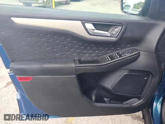 2020 Ford Escape SE with VIN 1FMCU9G6XLUB25614, listed as a IAAI auction lot 42730667 with 66,018 mi miles and . Bid and sale history available at DreamBid. Image 12.