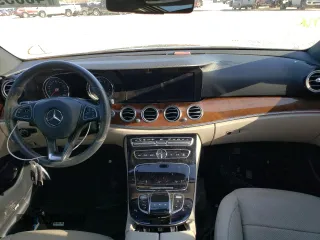 2018 Mercedes-Benz E-Class E 300 with VIN WDDZF4JB3JA306561, listed as a Copart auction lot 40059863 with 50,439 mi miles. Bid and sale history available at carsss.com. Image 8.