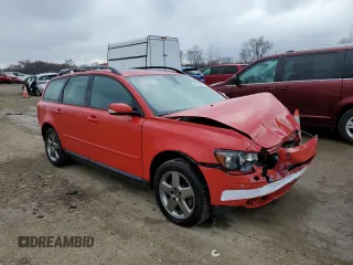 2006 Volvo V50 with VIN YV1MJ682862201966, listed as a Copart auction lot 74608684 with 136,056 mi miles and Non Repairable. Bid and sale history available at carsss.com. Image 4.