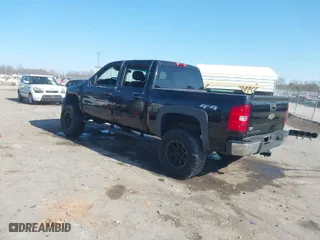 2007 Chevrolet Silverado 1500 LT w/1LT with VIN 2GCEK13C371608346, listed as a IAAI auction lot 41417978 with 171,167 mi miles. Bid and sale history available at carsss.com. Image 3.