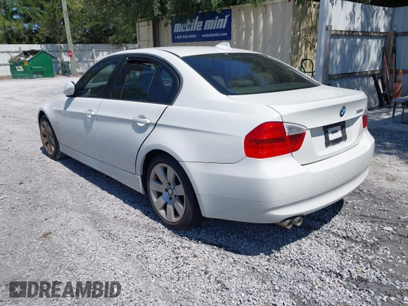 2007 BMW 3 Series 328i с VIN WBAVA37537NL16671, выставлен на аукционе IAAI как лот 42553608 с пробегом 154 319 миль миль и . История ставок и продаж доступна на DreamBid. Изображение 3.