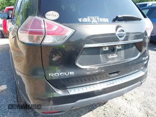 2014 Nissan Rogue SV z VIN 5N1AT2MV4EC779255, wystawiony jako IAAI lot #42404144 z przebiegiem 129 525 mil mil oraz . Historia ofert i sprzedaży dostępna na DreamBid. Obrazek 14.