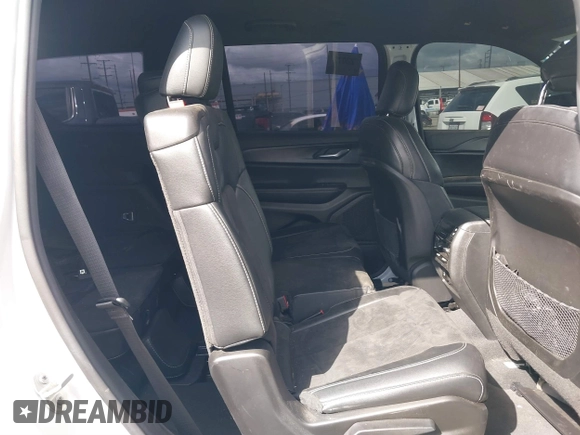 2023 Jeep Grand Cherokee Altitude z VIN 1C4RJKAG0P8855367, wystawiony jako IAAI lot #41788741 z przebiegiem 25 338 mil mil oraz . Historia ofert i sprzedaży dostępna na DreamBid. Obrazek 8.