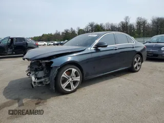 2017 Mercedes-Benz E 300 Luxury с VIN WDDZF4KB9HA108172, выставлен на аукционе Copart как лот 60645625 с пробегом 117 175 миль миль и Чистый • Clean title. История ставок и продаж доступна на DreamBid. Изображение 1.