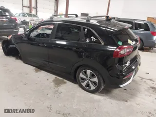 2018 Kia Niro LX with VIN KNDCB3LC0J5109979, listed as a IAAI auction lot 41824265 with 116,784 mi miles. Bid and sale history available at carsss.com. Image 3.