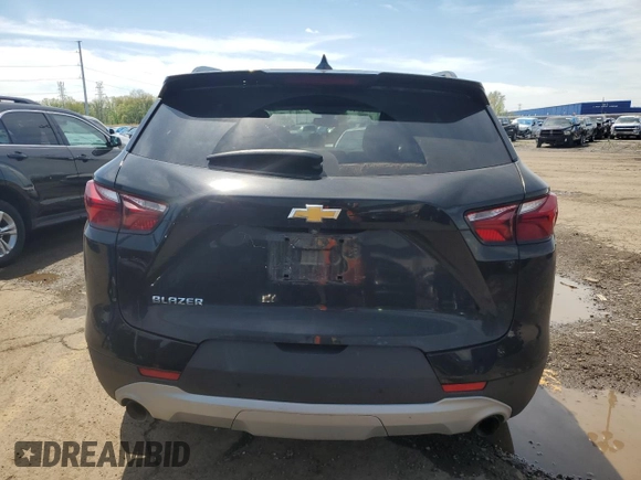 2021 Chevrolet Blazer LT z VIN 3GNKBCRS1MS527138, wystawiony jako Copart lot #55958085 z przebiegiem 60 263 mil mil oraz Szkoda całkowita • Salvage title. Historia ofert i sprzedaży dostępna na DreamBid. Obrazek 6.
