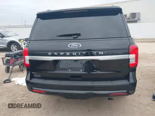 2022 Ford Expedition XLT with VIN 1FMJU1HT4NEA56445, listed as a IAAI auction lot 41301003 with 24,996 mi miles. Bid and sale history available at carsss.com. Image 16.