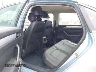2012 Volkswagen Passat SE z VIN 1VWBP7A35CC025482, wystawiony jako IAAI lot #42280415 z przebiegiem 152 030 mil mil oraz . Historia ofert i sprzedaży dostępna na DreamBid. Obrazek 8.