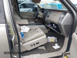 2008 Ford Expedition EL Limited with VIN 1FMFK19578LA77432, listed as a IAAI auction lot 41466394 with 398,963 mi miles. Bid and sale history available at carsss.com. Image 5.