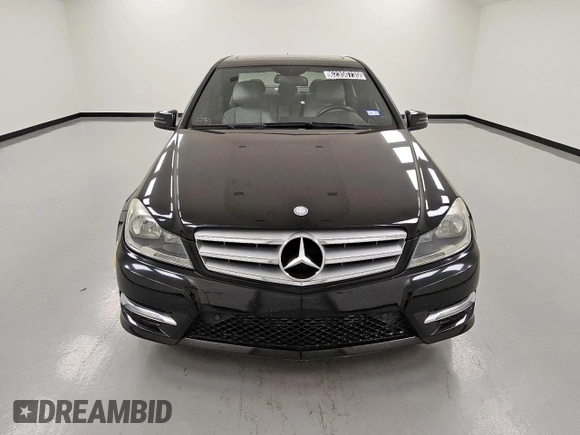 2012 Mercedes-Benz C 250 Sport с VIN WDDGF4HB4CR212965, выставлен на аукционе Copart как лот 62350735 с пробегом 72 722 миль миль и Чистый • Clean title. История ставок и продаж доступна на DreamBid. Изображение 5.