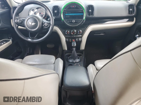 2017 MINI Countryman Cooper S with VIN WMZYT5C36H3D78964, listed as a Copart auction lot 59536135 with 129,258 mi miles and Salvage title. Bid and sale history available at DreamBid. Image 8.