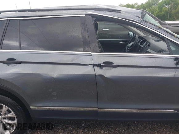 2018 Volkswagen Tiguan SEL с VIN 3VV3B7AX6JM213577, выставлен на аукционе IAAI как лот 42303230 с пробегом 30 328 миль миль и . История ставок и продаж доступна на DreamBid. Изображение 13.