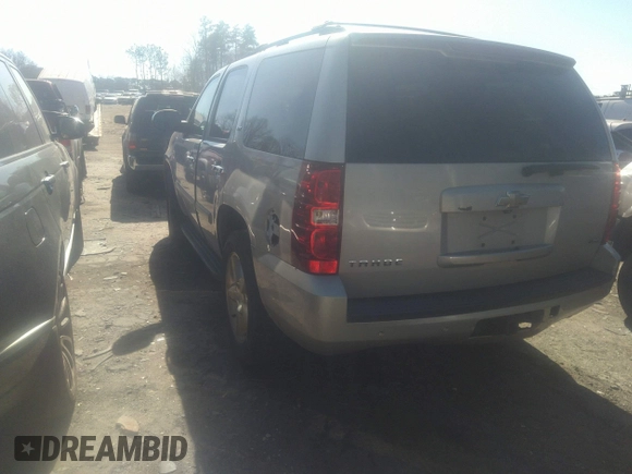 2008 Chevrolet Tahoe 3LT with VIN 1GNFC13028R218118, listed as a IAAI auction lot 41483170 with 250,687 mi miles and . Bid and sale history available at DreamBid. Image 3.