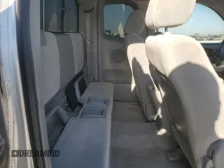 2007 Toyota Tacoma PreRunner z VIN 5TETU62N27Z373595, wystawiony jako Copart lot #48317165 z przebiegiem 169 473 mil mil oraz Szkoda całkowita • Salvage title. Historia ofert i sprzedaży dostępna na DreamBid. Obrazek 10.