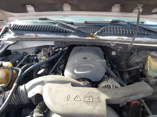 2001 GMC Yukon XL SLT with VIN 3GKEC16T51G223480, listed as a IAAI auction lot 41455454 with 358,870 mi miles. Bid and sale history available at carsss.com. Image 10.