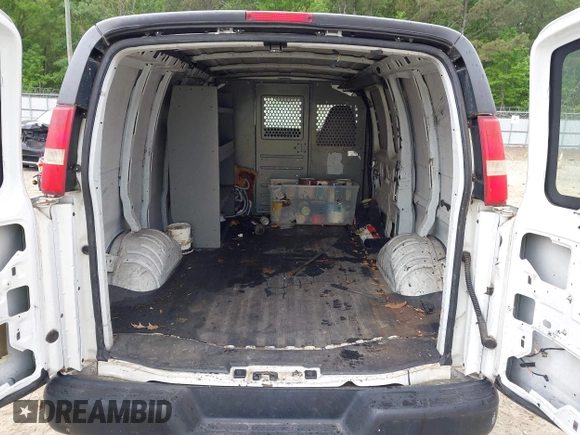 2007 Chevrolet Express Cargo with VIN 1GCGG25V271201283, listed as a IAAI auction lot 42094513 with Not Provided miles and . Bid and sale history available at DreamBid. Image 8.