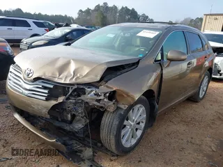 2010 Toyota Venza with VIN 4T3ZA3BB1AU022011, listed as a IAAI auction lot 41459465 with 111,258 mi miles. Bid and sale history available at carsss.com. Image 17.