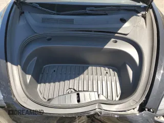 2023 Tesla Model 3 z VIN 5YJ3E1EA6PF453959, wystawiony jako Copart lot #61441935 z przebiegiem 105 343 mil mil oraz Szkoda całkowita • Salvage title. Historia ofert i sprzedaży dostępna na DreamBid. Obrazek 11.