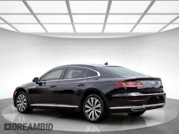 2019 Volkswagen Arteon z VIN WVWDR7AN7KE022XXX, wystawiony jako Copart lot #59252445 z przebiegiem 33 032 mil mil oraz Tytuł czysty. Historia ofert i sprzedaży dostępna na DreamBid. Obrazek 3.